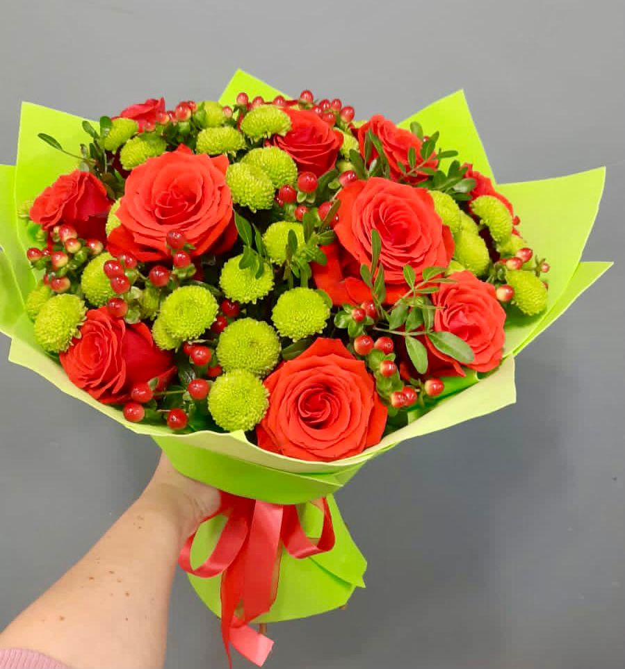 Букет цветов из: Хризантемы и Розы в Кокоревке