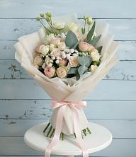 Букет цветов из:  Розы и Лизиантусы в Кокоревке