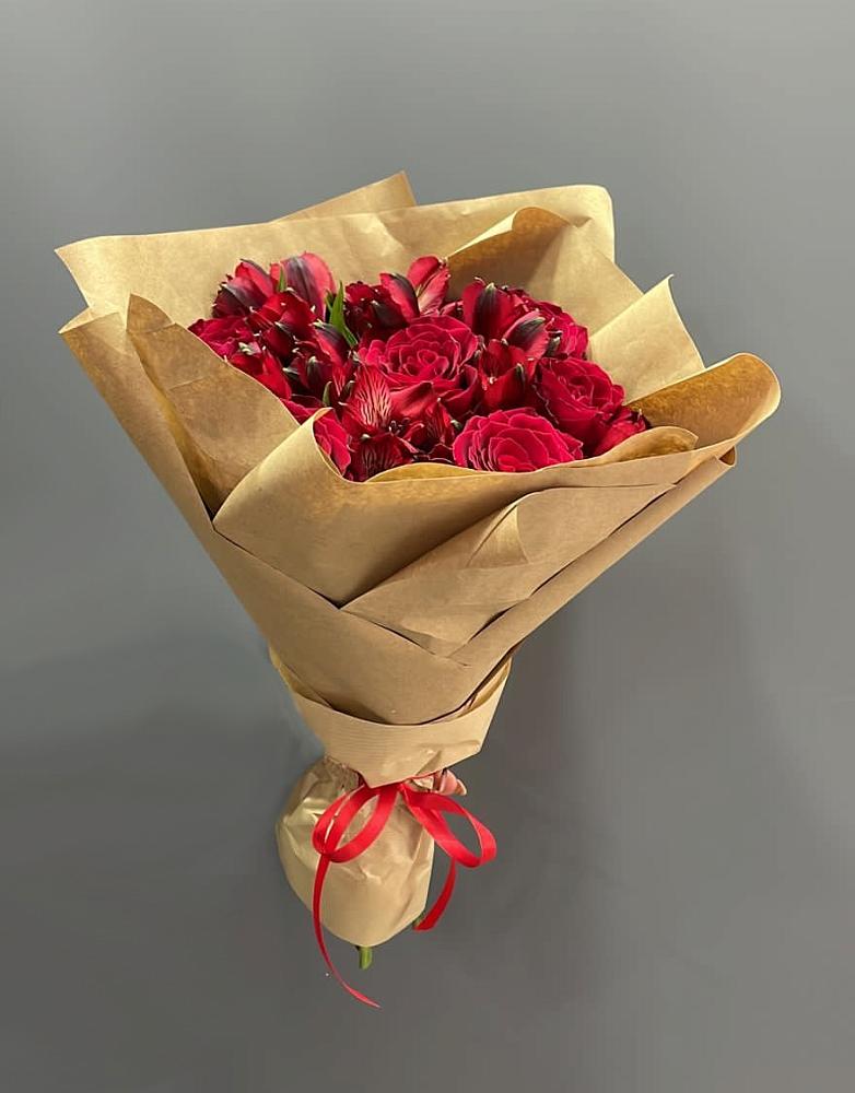 Букет цветов из: Альстромерии и Розы в Кокоревке