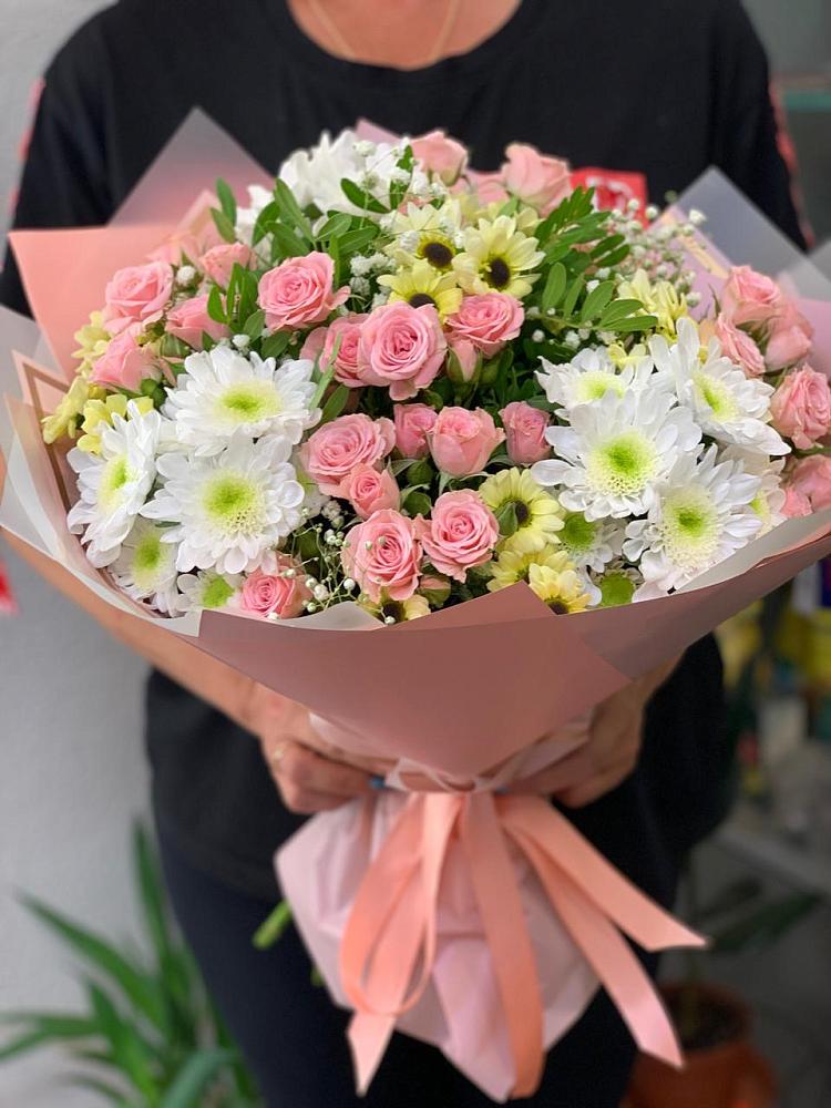 Букет цветов из: Розы и Хризантемы в Кокоревке