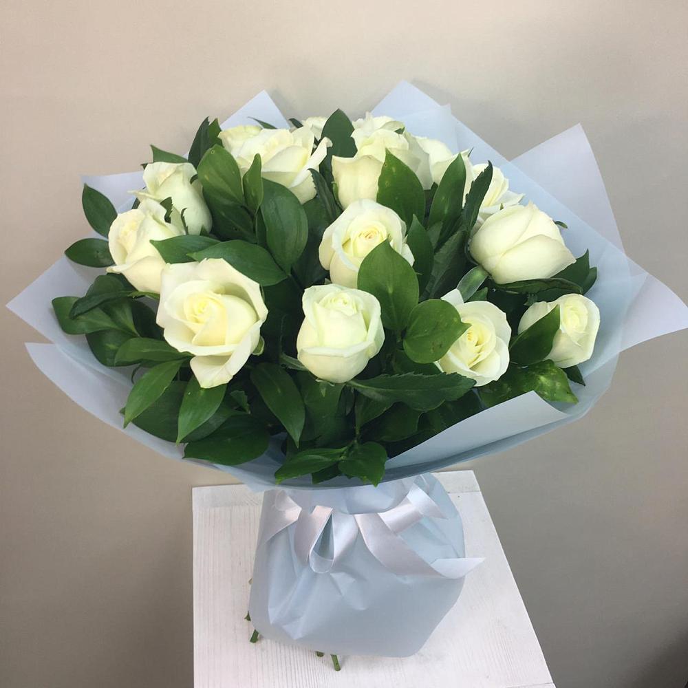 Букет 15 Белых роз Проуд в Кокоревке