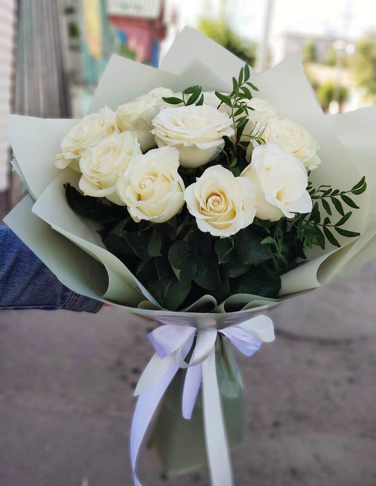 Букет Белые розы Проуд в Кокоревке