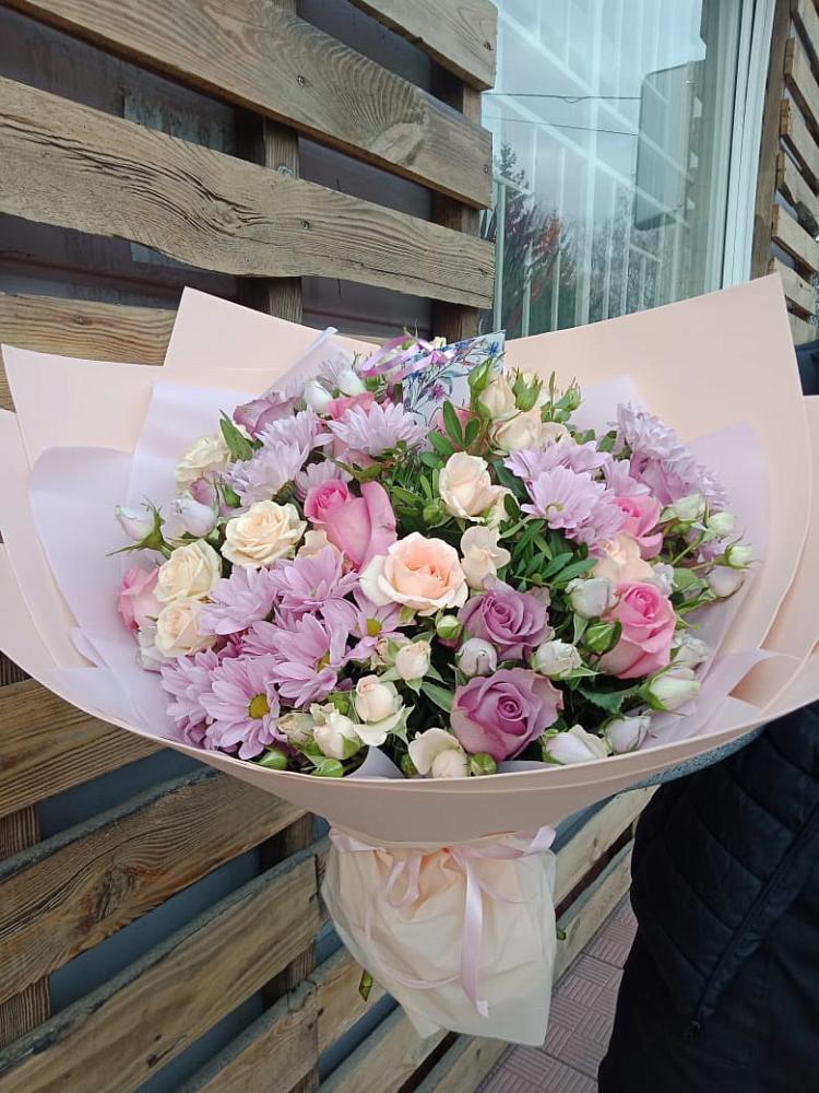 Букет цветов из: Розы и Хризантемы в Кокоревке