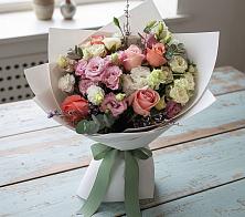 Букет цветов из:  Розы, Лизиантусы и Гвоздики в Кокоревке