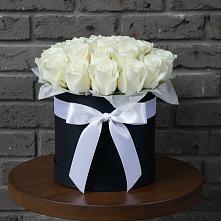 Цветочная композиция из Розы в шляпной коробке в Кокоревке